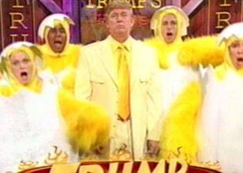 VIDEO/ Kur Trump reklamonte krahë pule: Janë më të shijshme sesa b***