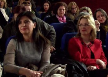 ‘Përplasje’ brenda PD-së, Ademi mesazh Topallit: Nuk kemi djegur asnjëherë shkolla