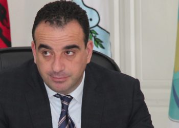 Kryetarët e rinj të bashkive, anëtari i KQZ: Detyrën do ta marrin brenda afateve ligjore