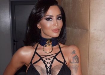 Dafina Zeqiri publikon foto provokuese nga pishina