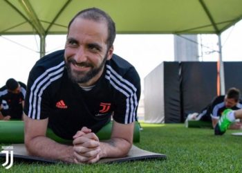 Më në fund një kontratë për Higuain, e kërkon Roma