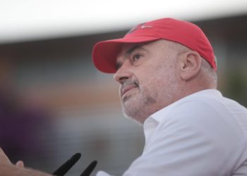 Rama: Protestat e dhunshme s’të çojnë në fitore, këtë e dinë edhe ata që i bëjnë