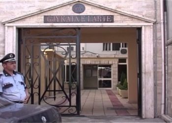Vettingu/ Dy gjyqtarë të tjerë japin dorëheqjen, vendosin të largohen nga sistemi i drejtësisë