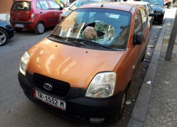 Ja dëmtimet në makinën e analistit Fatos Lubonja