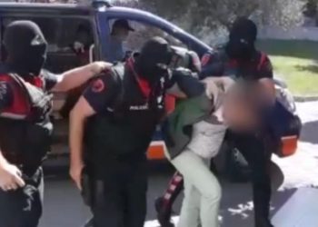 Aksione “blic” në Vlorë dhe Sarandë, arrestohen pesë persona