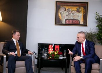 Zbuloni ngjashmërinë e deklaratës së Metës me fjalimin e fundit të Gruevskit!