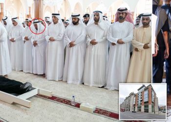 FOTO/ Historia që përsëritet, Emiri i Emirateve Arabe vajton mbi trupin e të birit 39-vjeçar, që vdiq nga overdoza