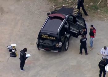 Grabitja spektakolare/ Hajdutët të maskuar si policë vjedhin 36 mln euro ar në aeroportin e São Paulo