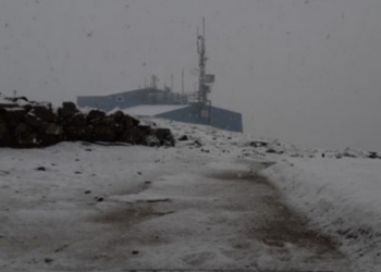 Çfarë po ndodh? Në Bullgari bie borë në mes të korrikut
