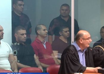 Shtyhet përsëri seanca ndaj Shullazit, Gilmando Dani kërcënon gjyqtarin: Je shumë pis, nuk mund të…