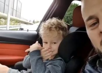 Babai i thotë se është zviceran, VIDEO e vogëlushit bën xhiro në rrjet: Jam shqiptar!