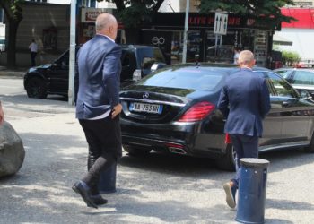 Zbulohen porositë e Ramës: Brenda tetorit drejtorët që nuk kapin ritmin e PS do ‘spastrohen’