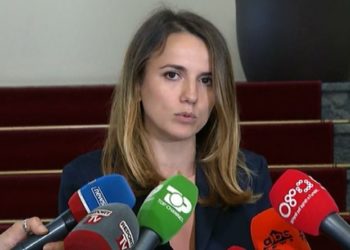 Shkarkimi i presidentit/ Hajdari: Të shtyhet ngritja e komisionit, është konflikt personal mes Ramës e Metës