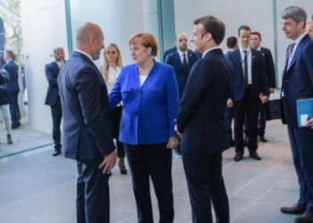 Daçiç: Merkel dhe Macron i kërkuan Haradinajt ta heq taksën, në këmbim të vizave për Kosovën