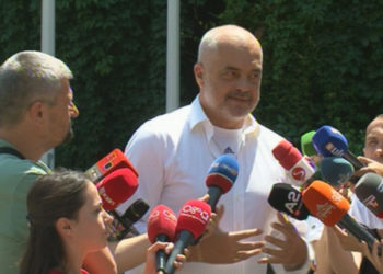 Rama: 13 Tetori ditë normale, nuk jam për zgjedhje të parakohshme