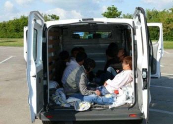 Pranga transportuesve të klandestinëve në Shkodër, 200 euro për t’i kaluar drejt Malit të Zi