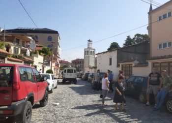 Policia zbardh ngjarjen në Korçë, 71-vjeçari ekzekutoi kunatin për 13 mijë euro, sot vetëvritet në prani të bluve