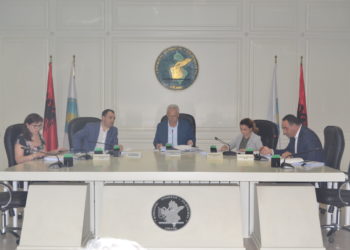 KQZ hap sot kutitë, rinumërohen votat në 11 qendra në Bashkinë e Lezhës