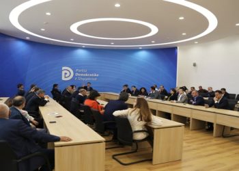 Zbardhet skenari, ish-deputetja e PD-së: Ja ç’do bëjnë kryebashkiakët tanë
