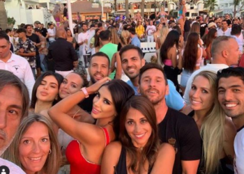 VIDEO/ Messi, Suarez, Alba dhe Fabregas, e “djegin” në klubin më të famshëm të natës në Ibiza