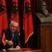 Skandali Presidencës/ Meta e firmos dekretin sot dhe e boton me datën e djeshme