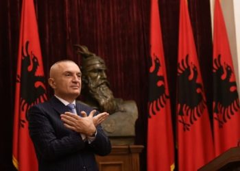 Sot ngrihet komisioni për shkarkimin e Metës, PS 120 minuta debat në Kuvend