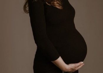 FOTO/ Nënë për herë të parë, gazetarja tregon barkun dhe gjininë e bebes