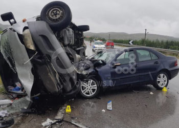 FOTO/ Aksident i rëndë në Korçë-Bilisht, përplasen dy makina, plagosen 4 persona