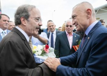 Meta me kongresmenin Engel: Asnjë intrigë gjoja në emër të SHBA, s’mund ta përçajë aleancën shqiptaro-amerikane