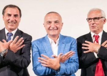 Meta dekoron me titullin ‘Mjeshtër i Madh’, dy vëllezërit Ballgjini