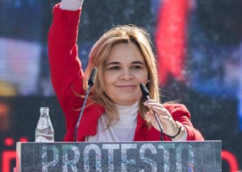 Protesta e opozitës/ Kryemadhi thirrje qytetarëve: Jemi në betejë për t’i dhënë fund tranzicionit