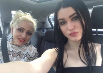 Reagon nëna e 20-vjeçares shqiptare të vrarë nga i ati në Australi: Fjalët nuk mund ta përshkruajnë….