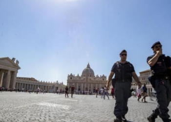 Putin vizitë rrufe në Romë, blindohet kryeqyteti italian