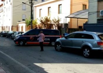VIDEO/ Trafik droge nga Shkodra drejt Malit të Zi, gjykata lë në burg 3 nga 5 të arrestuarit