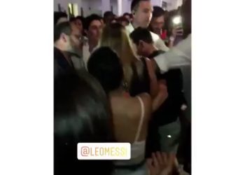 FOTOT/ Messit i dalin probleme në Ibiza, ndërhyn siguria