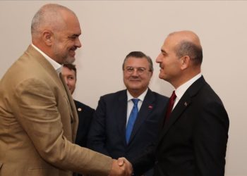 Rama pret ministrin turk, mediat: Takimi, për gylenistët në Shqipëri