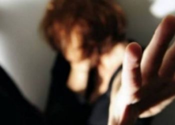 Adoleshentja denoncon xhaxhain për përdhunim, 45-vjeçari kapet në një pyll të Divjakës