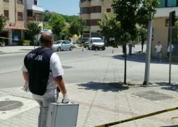 Detajet e policisë për luftën në Kavajë: Autorët e ngjarjes janë dy vëllezërit Aliaj, një i vdekur, 5 të plagosur