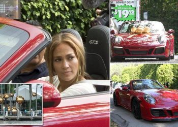 VIDEO+FOTO/ Jennifer Lopez e “djeg” në 50-vjetorin e saj, ja dhurata nga Alex Rodriguez