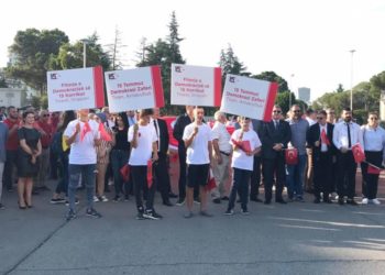 VOA: Enigmat e memorialit turk në Tiranë