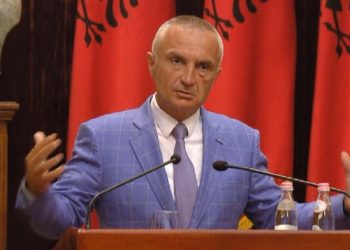 Meta ‘kërcënon’: Situata rrezikon përshkallëzim, do të vendos lule tek varri i Ramiz Alisë nëse …