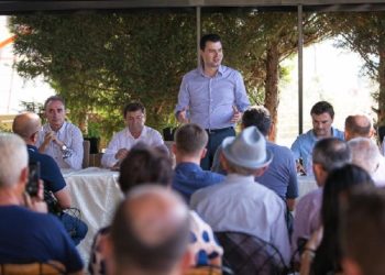 Basha injoron kritikat nga të ‘vetët’: Djegia e mandateve dhe bojkoti i 30 qershorit, e drejtë