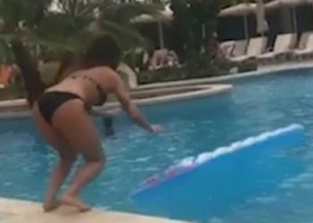 Video hit në rrjetet sociale, momenti qesharak i 23-vjeçares në pishinë