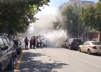 Merr flakë makina e transportit të parave në Tiranë