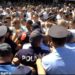 Konstituimi i Këshillit Bashkiak, militantët e PD në Shkodër përplasen me policinë