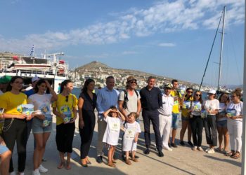 Regjistrohet turisti i 1 milion-të në portin e Sarandës për gushtin, organizohet pritje për familjen Forster