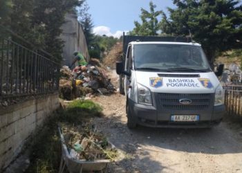 Pastrimi i mbetjeve në Pogradec, kujdes i veçantë për mirëmbajtën varrezat publike