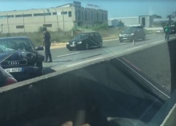 Trafik i rënduar në autostradën Tiranë-Durrës, shkak një aksident