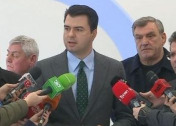 Pas mbështetjes, aleatët i bëjnë presion Bashës për negociata me Ramën