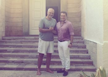 Rama zbathur, Euronews merret me këmbët e kryeministrit